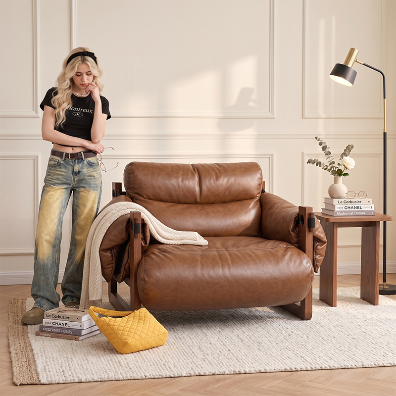 KADRIE Oiled Leather Jersey Island Casual Chair
