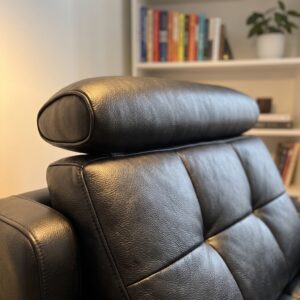 KADRIE Curve Sofa