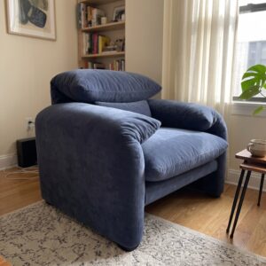 KADRIE Cove Lounge Chair