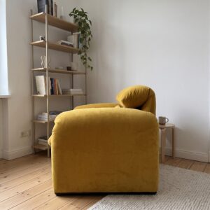 KADRIE Cove Lounge Chair